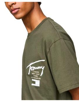 Camiseta Graffiti Tommy Jeans