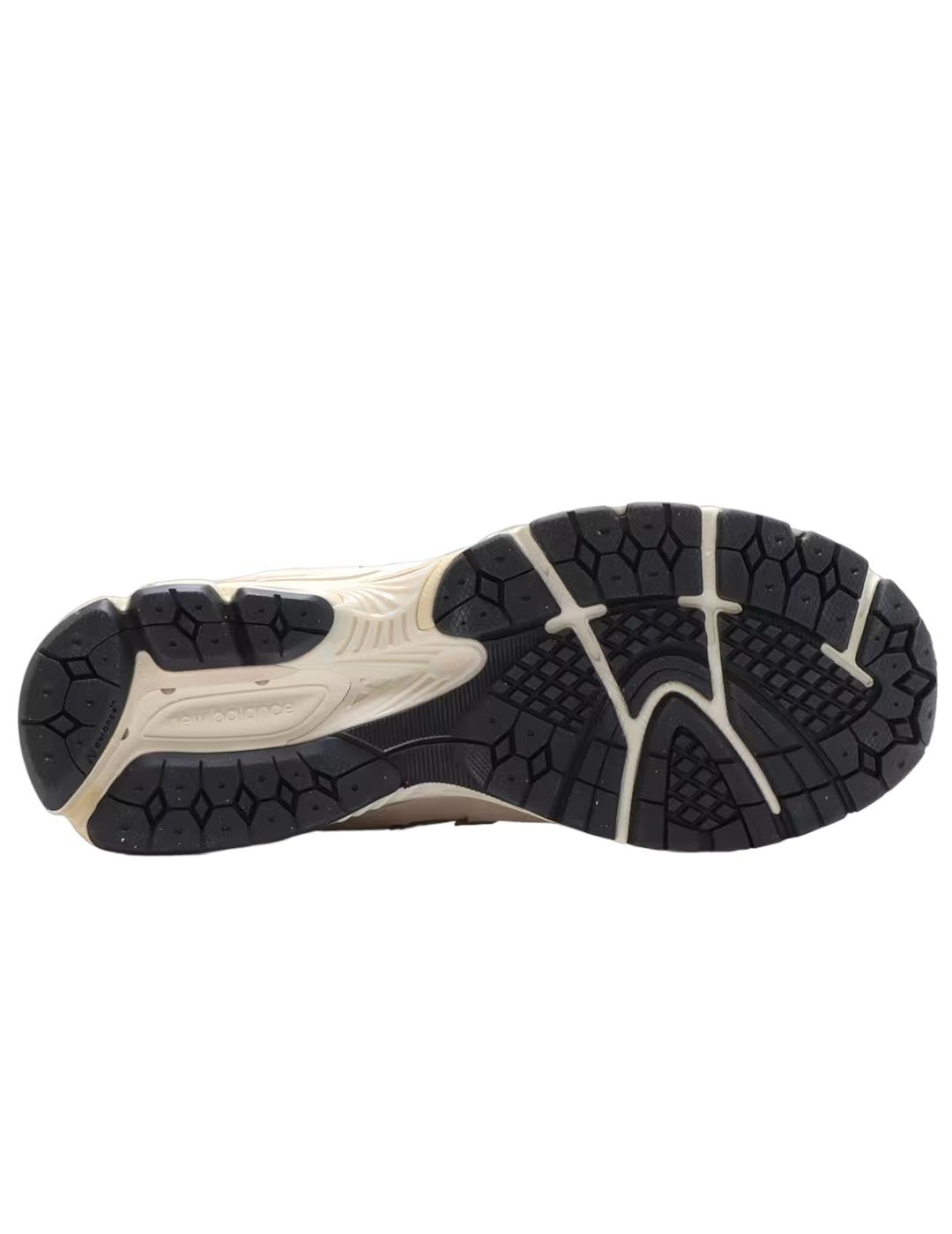 Zapatilla M2002RCC New Balance