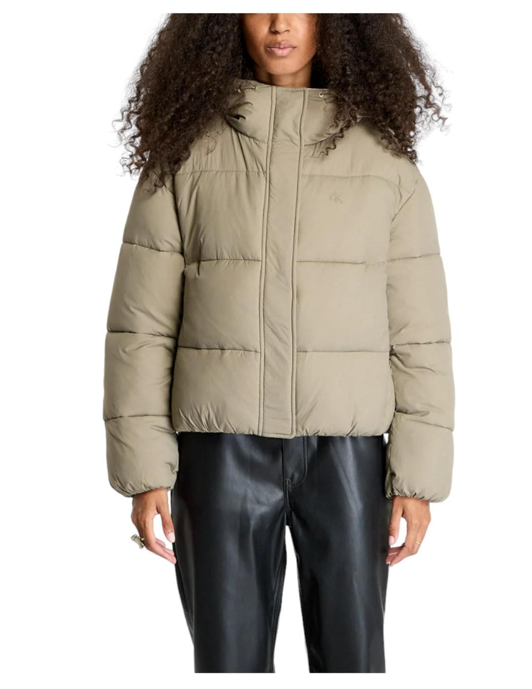 Chaqueta logo short Calvin Klein