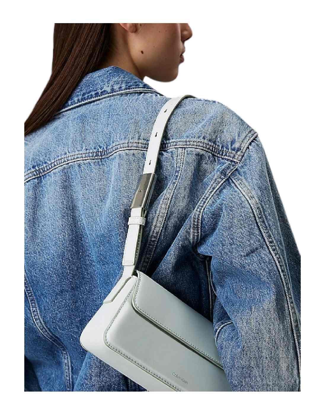 Bolso Belted Small Calvin Klein