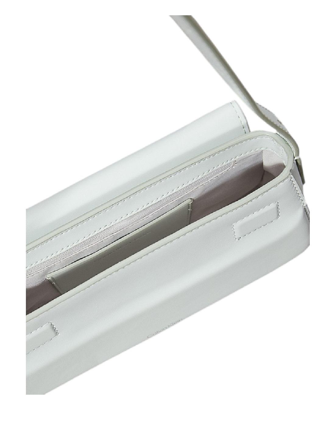 Bolso Belted Small Calvin Klein