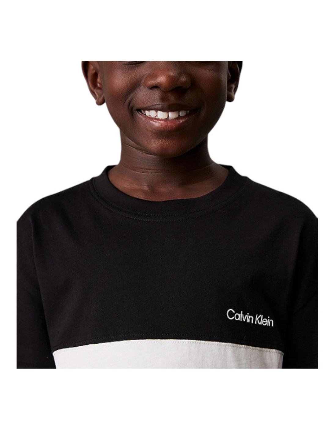 Camiseta Block Calvin Klein