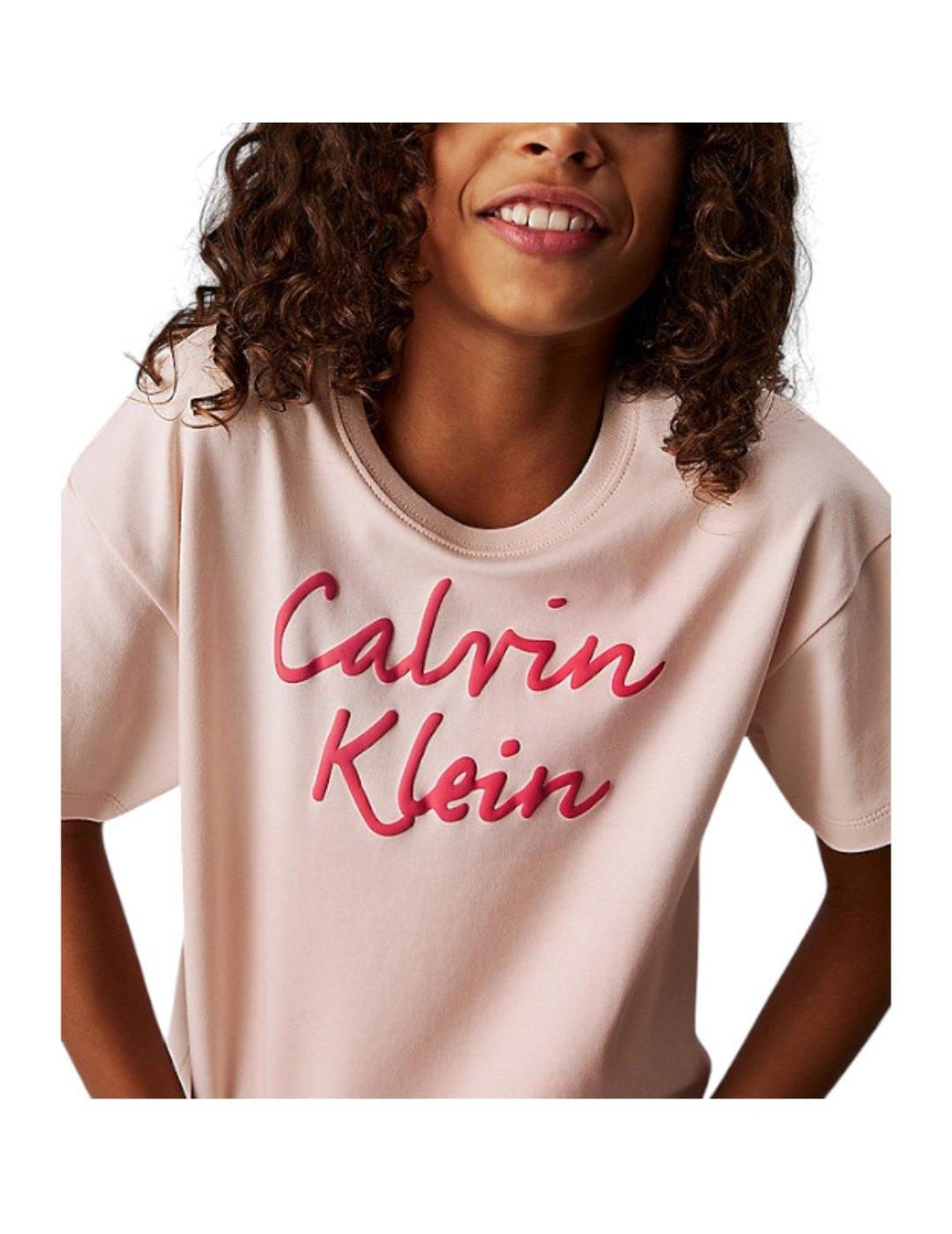 Camiseta Script Logo Calvin Klein