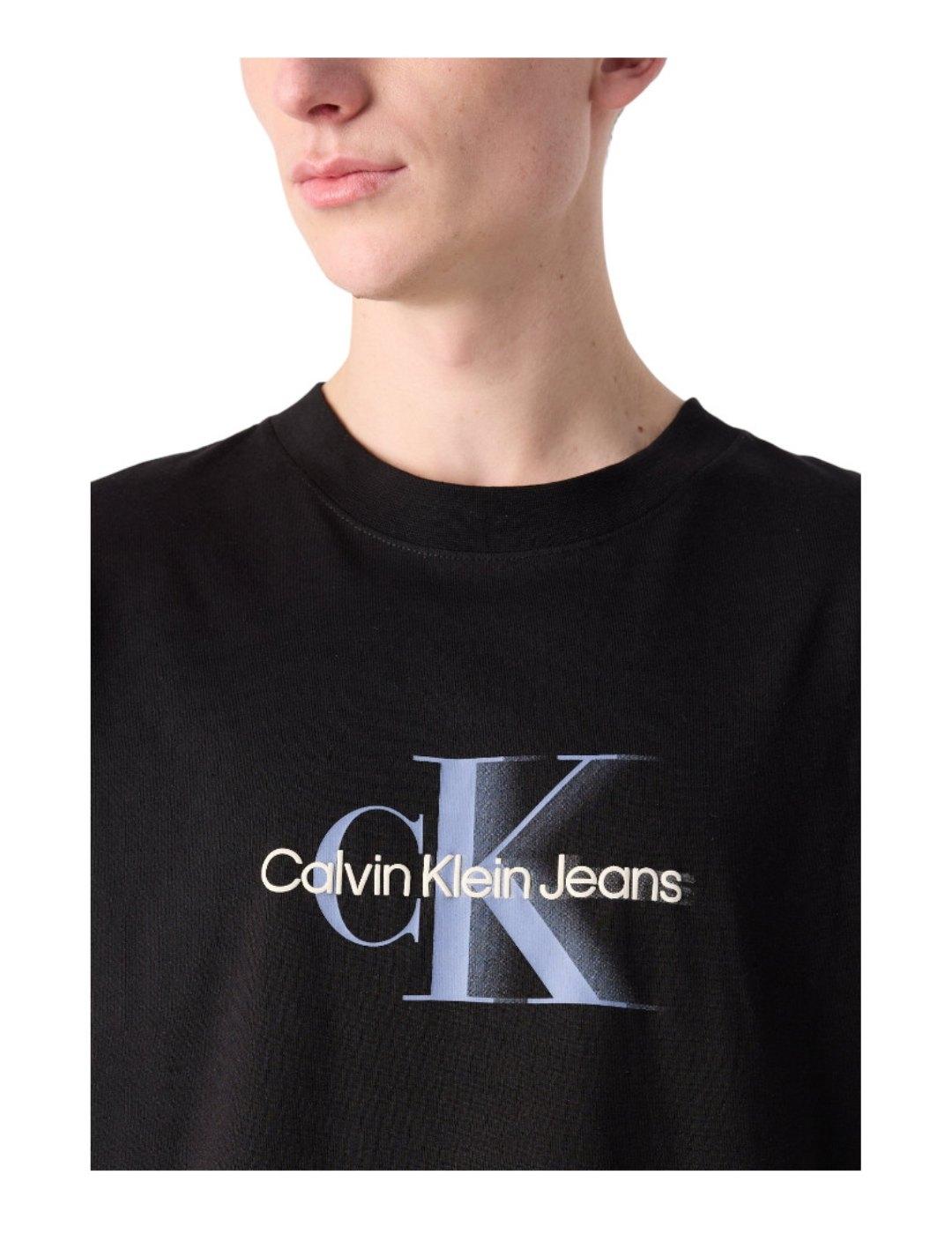 Camiseta Monologo Shift Calvin Klein