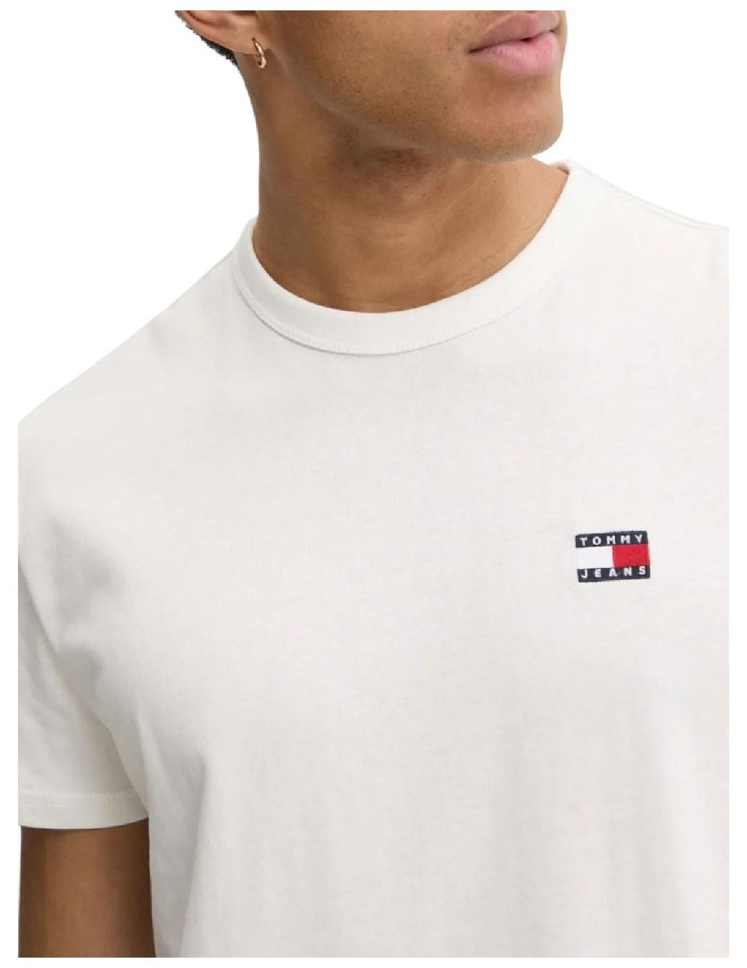 Camiseta Badge Tee Tommy Jeans