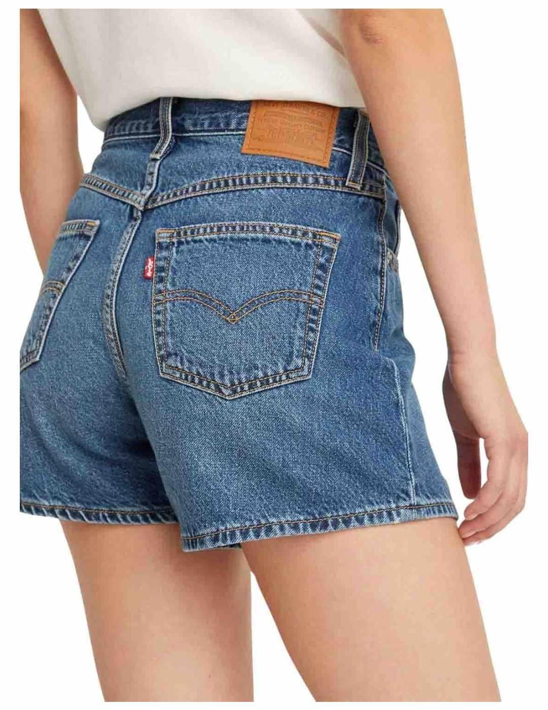 Short 80's Mom Levi's