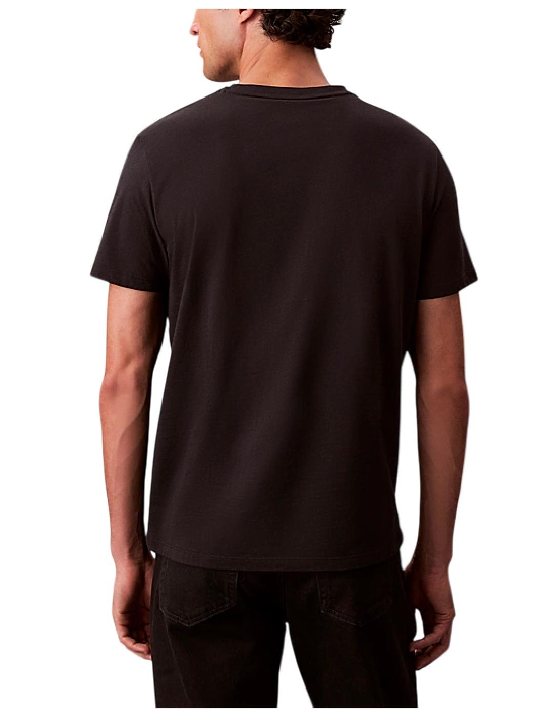 Camiseta Badge 30S Calvin Klein