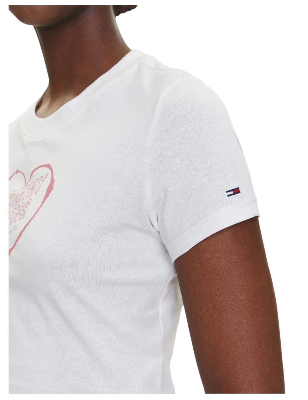 Camiseta Slim Heart Tommy Jeans