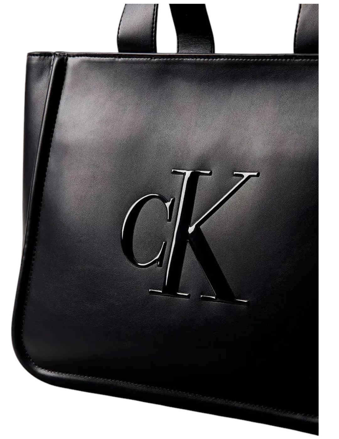 Bolso Raised Medium Tote Calvin Klein