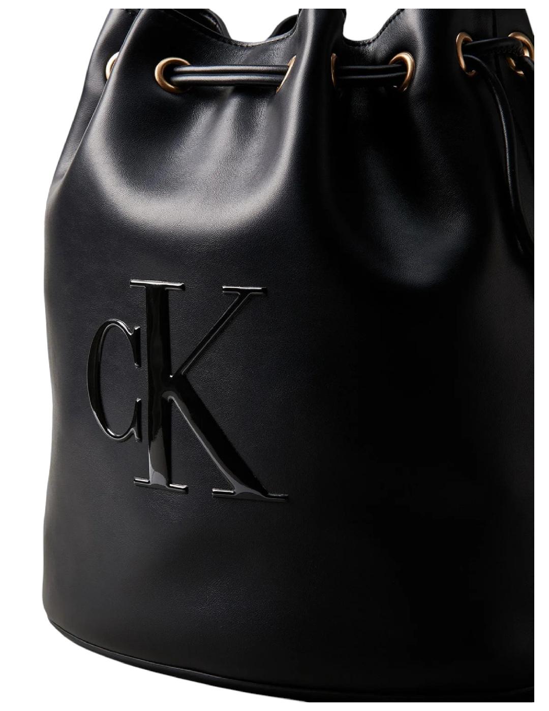 Bolso Raised Ck Large Calvin Klein