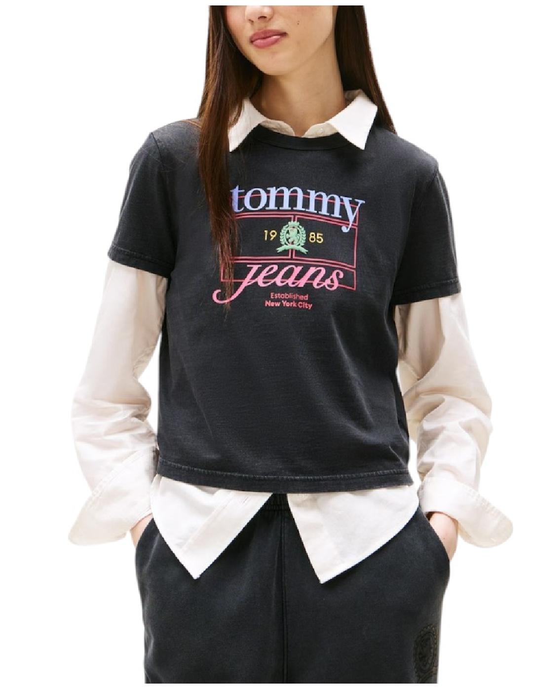 Camiseta Crest Flag Tommy Jeans