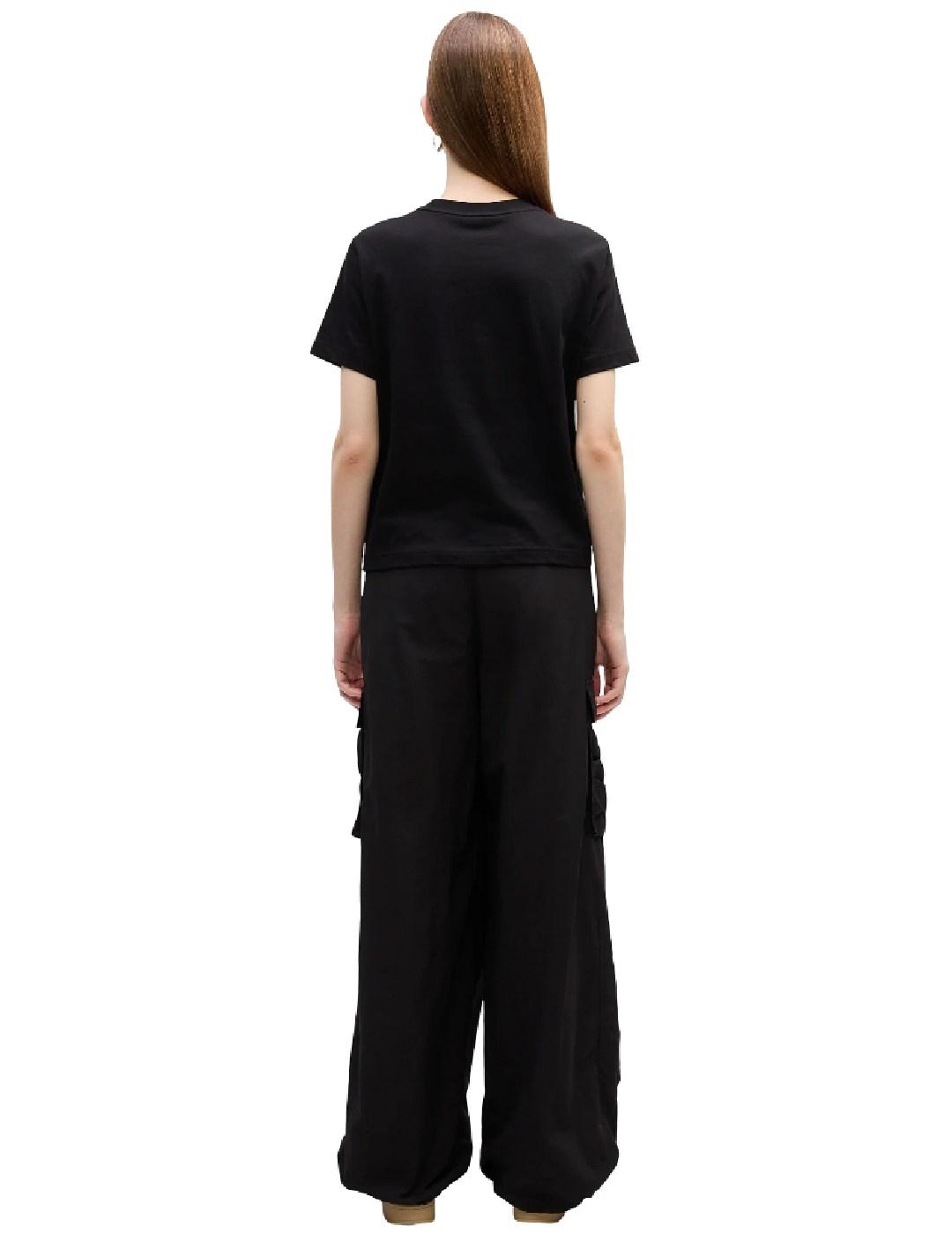 Camiseta Fitted Script Calvin Klein