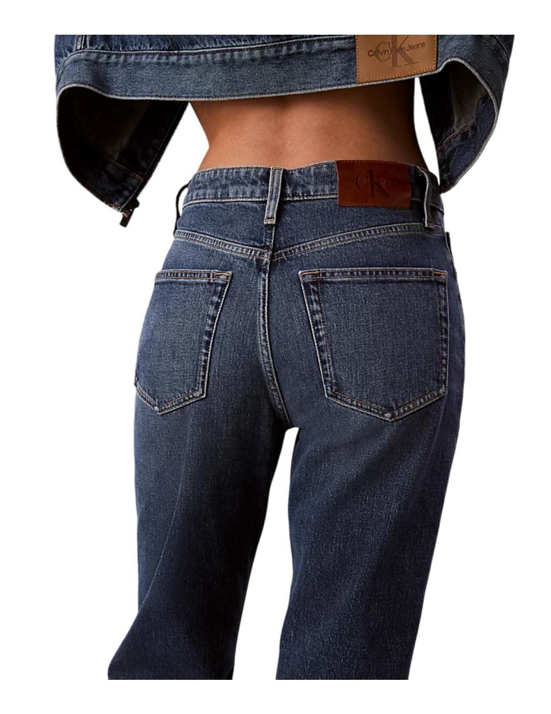 Pantalón High Rise Straight Calvin Klein